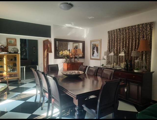 4 BEDROOM HOUSE FOR SALE IN PEACEHAVEN